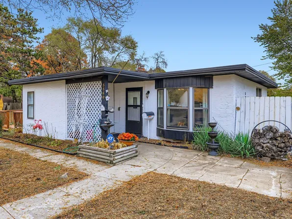 5560 Camden Ave N, Brooklyn Center, MN 55430