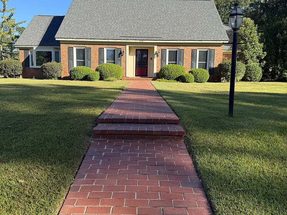 2519 Pheasant Dr