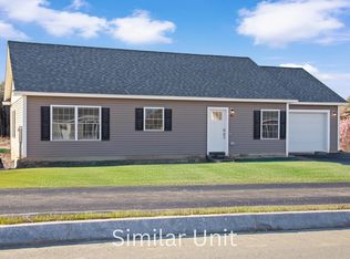 14 Hemlock Rdg, LEBANON, NH 03766
