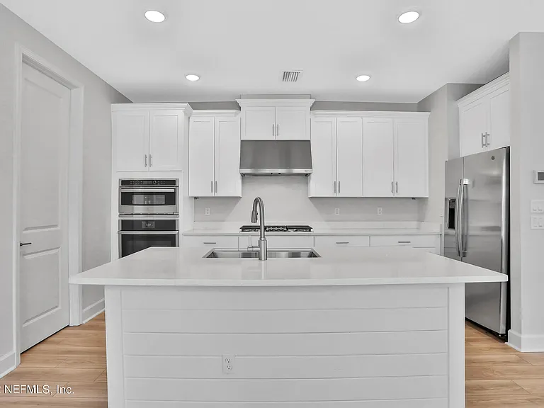 351 Millenia Dr — Photo 7