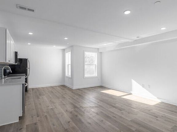 2nd image of 1254 N Carlisle St #2B