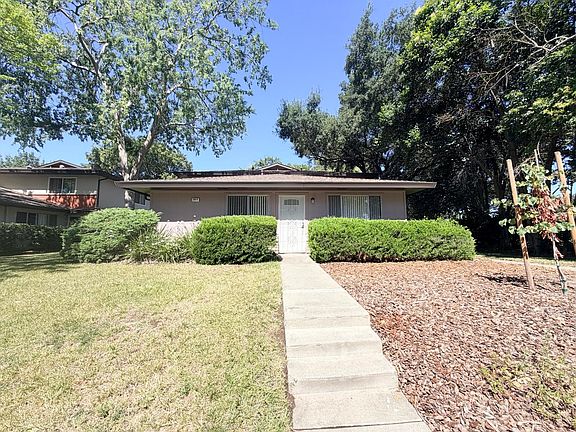 3rd image of 2917 Austin St APT 1