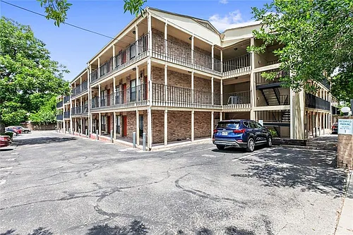 3000 Guadalupe St Photo 1