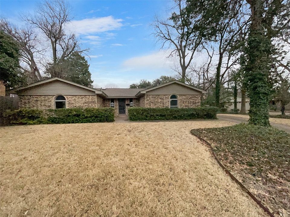 1st image of 3614 University Dr