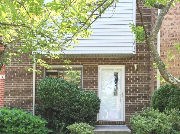 1014 Brethour Ct, Sterling, VA 20164