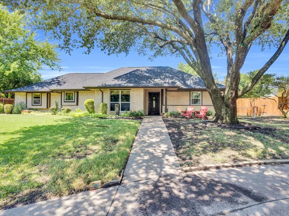 105 Buffalo Creek Cir, Waxahachie, TX 75165