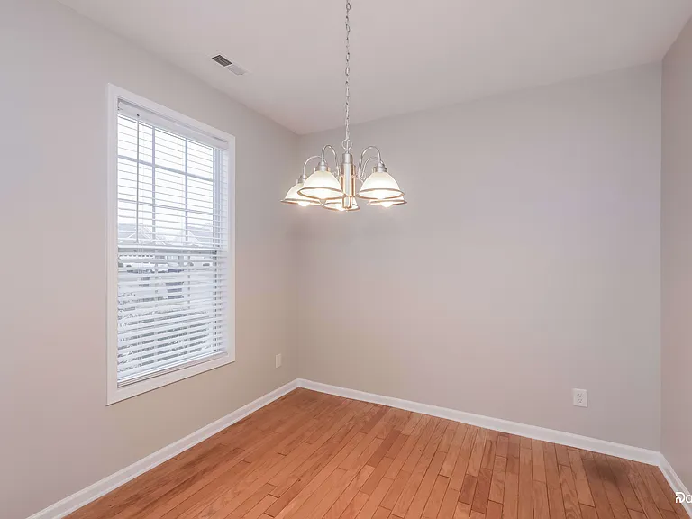 12834 Beddingfield Dr — Photo 7