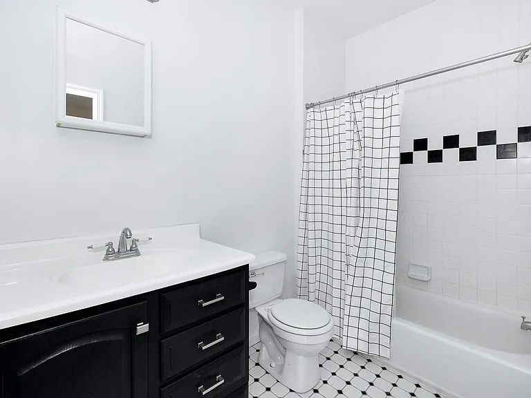 181 Washington St — Photo 18
