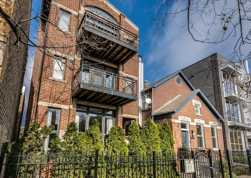 1st image of 1922 W Armitage Ave #1