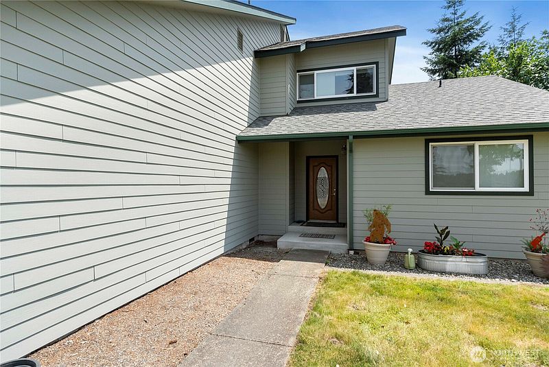 5th image of 21806 168th Street E