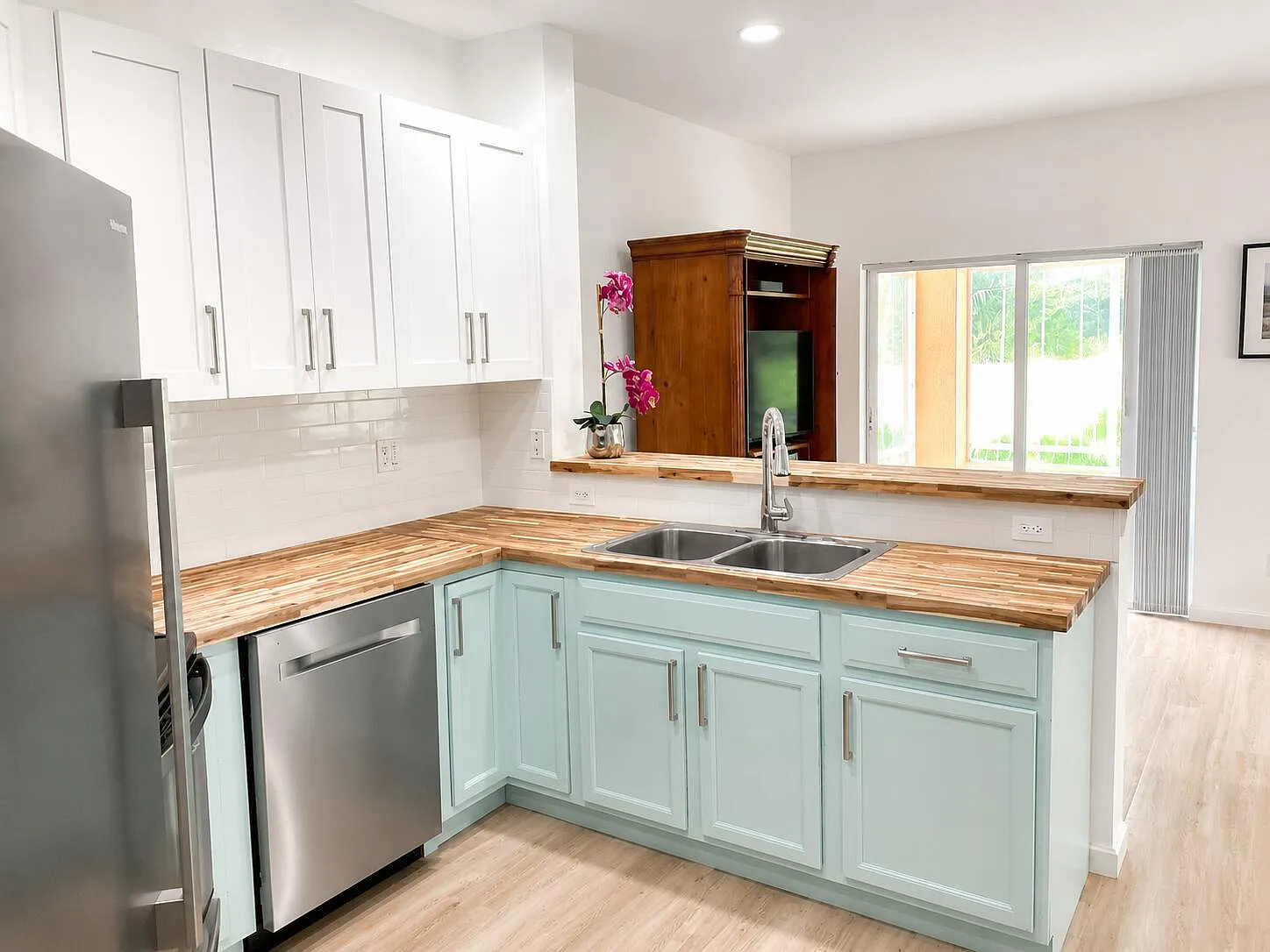 1 bed, 1.5 bath, 900 sqft, $1,800 — Photo 4