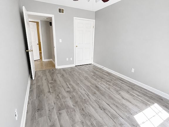5th image of 504 Spainhour Rd APT 2