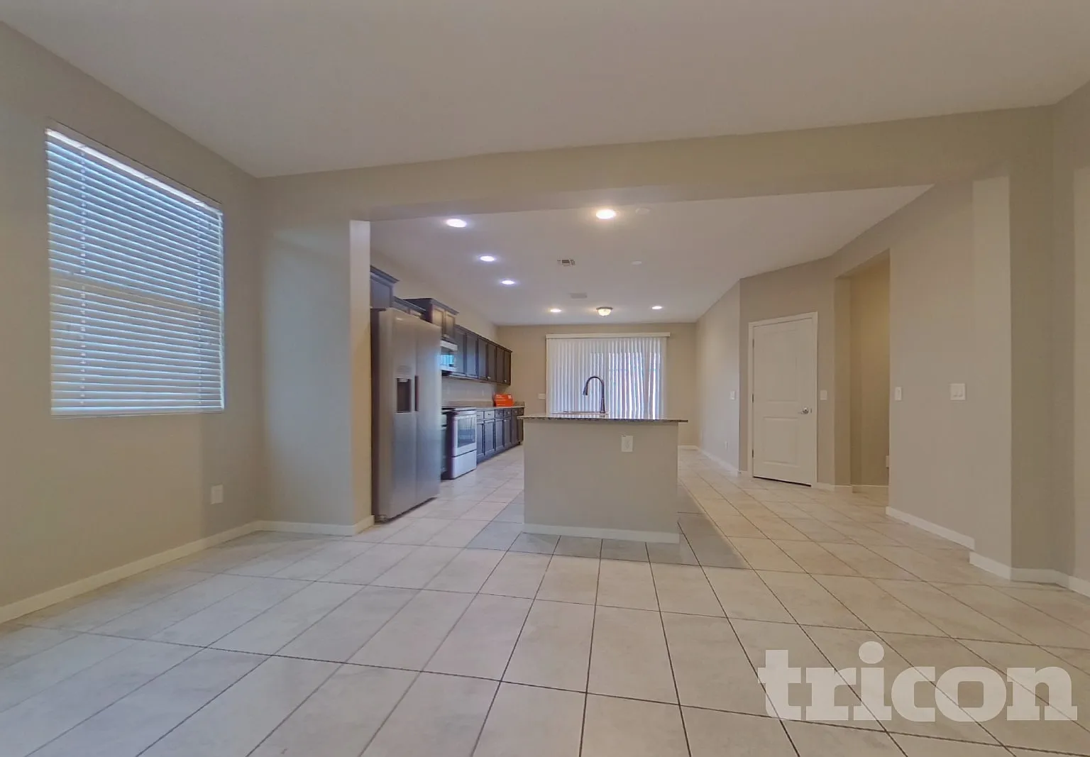 2422 S 236th Drive Buckeye AZ — Photo 2