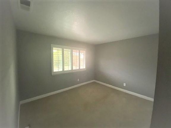 3rd image of 18936 Sara Park Cir