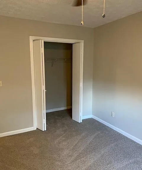 20 Oakmount Dr — Photo 2