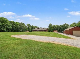 302 Bullock Pen Dr, Crittenden, KY 41030