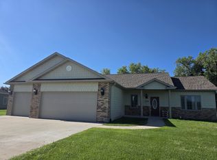 1920 Iron Eagle Court, North Platte, NE 69101