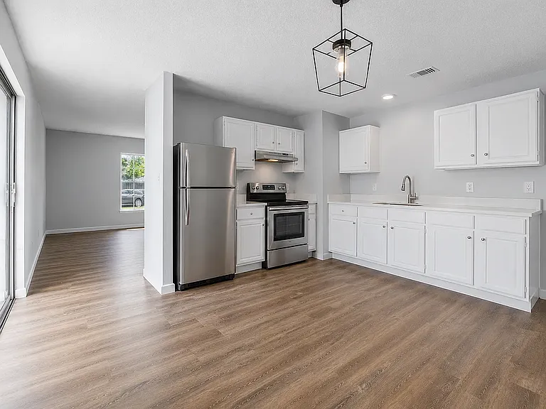 4847 Aspenwood Dr — Photo 8