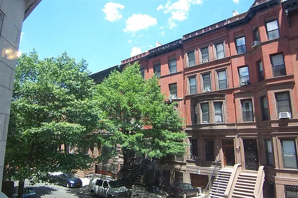 Rented by Susan Finkel, LREB | media 44
