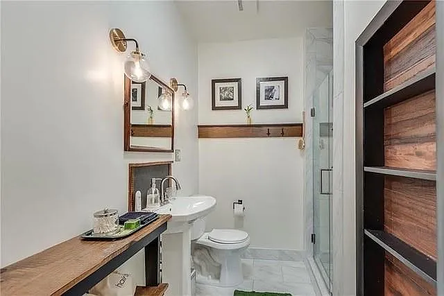 3353 Myrtle St — Photo 10