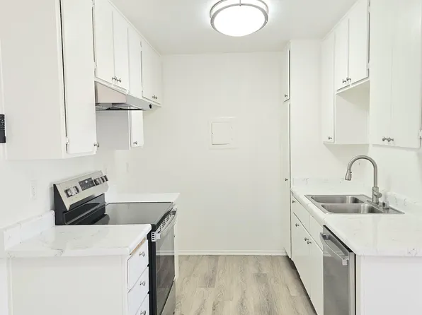 AMBERWOOD APARTMENTS