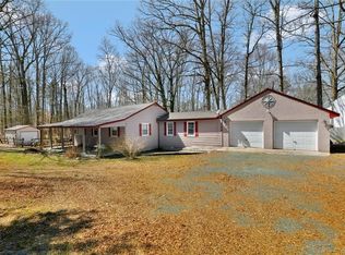 124 Trices Lake Rd, Columbia, VA 23038