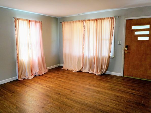 8876 N Sheldon Rd, Plymouth, MI 48170