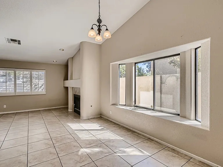 2224 Bear Valley St — Photo 31