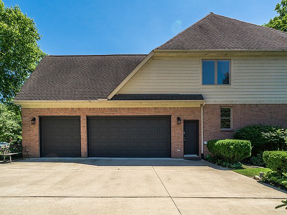 4th image of 23742 Point O Woods Ct