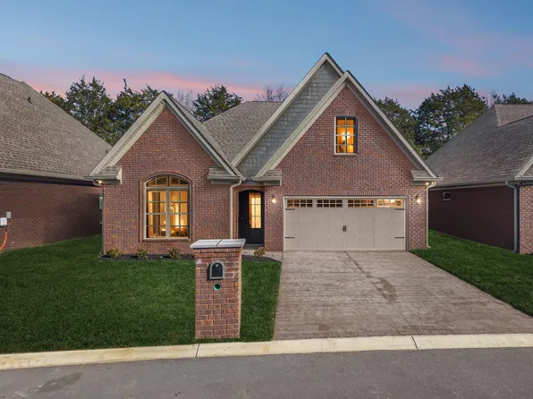 219 Lake View Point, Englewood, TN 37329