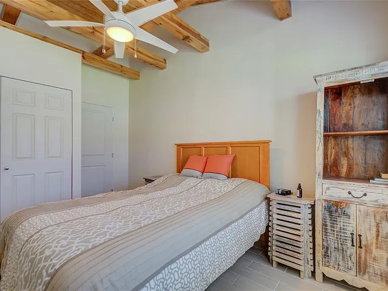3200 W De Bazan Ave — Photo 39