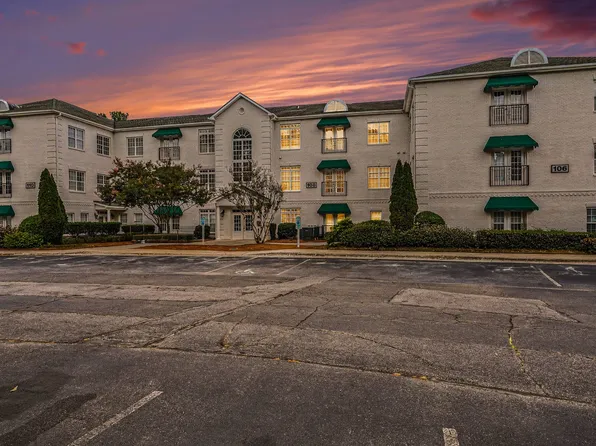 108 Sunset Cir Unit 203, Greensboro, NC 27408