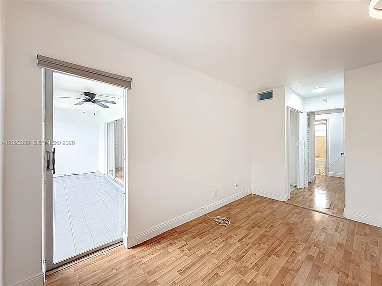 1000 NE 14th Ave #411 — Photo 11