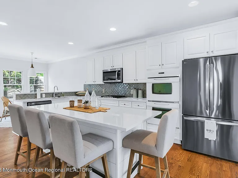 306 Ocean Rd — Photo 13