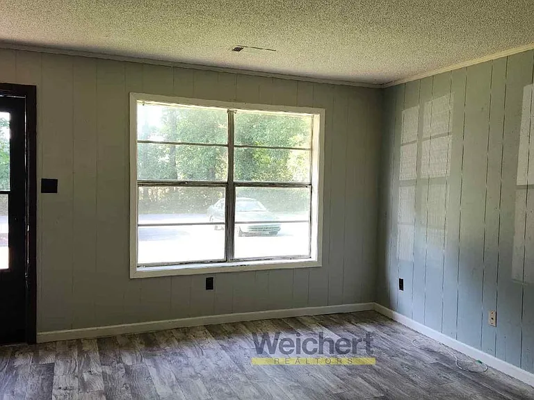 513 N 14th St — Photo 9
