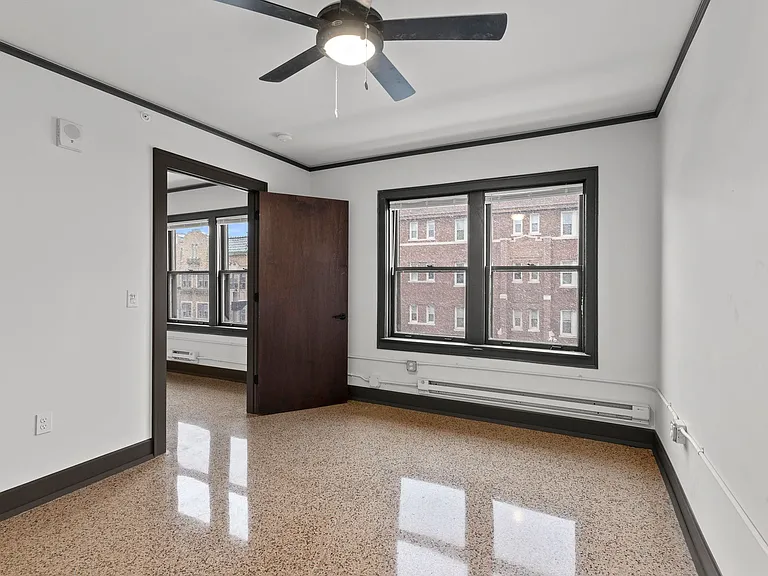 Concordia 27 Apartments - Free 1G Internet & Parking — Photo 15