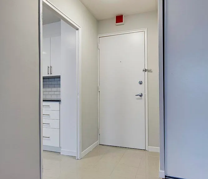 89 Isabella St #204 — Photo 6