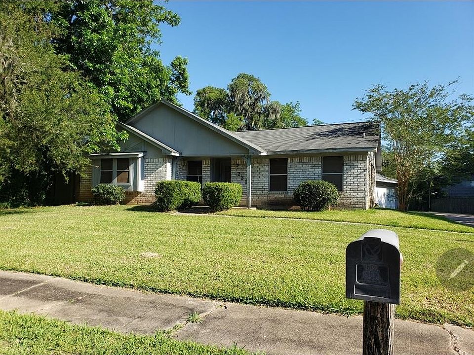 1st image of 231 Dogwood St