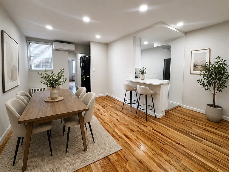 2809 Ditmars Blvd #2 — Photo 1