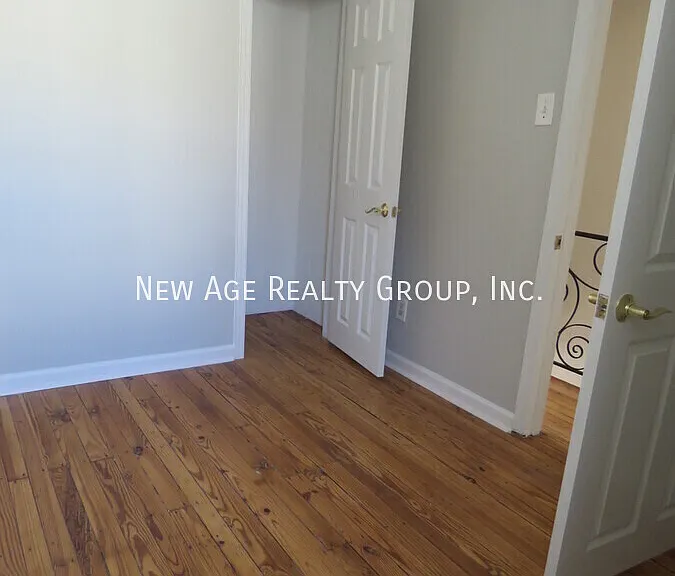 1725 McClellan St — Photo 8