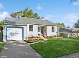 9530 Monroe Ave, Brookfield, IL