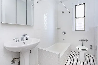 Rented by Living New York