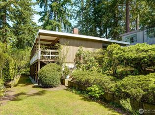 2214 SW 152nd St, Seattle, WA 98166