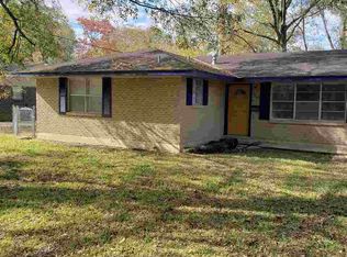 1345 Duchess Dr, Baton Rouge, LA 70815