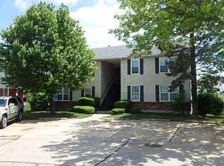 151 Old Buggy Ct #151, Saint Charles, MO 63304