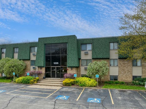 Cedarwood Court | 1225 North Rd, Niles, OH