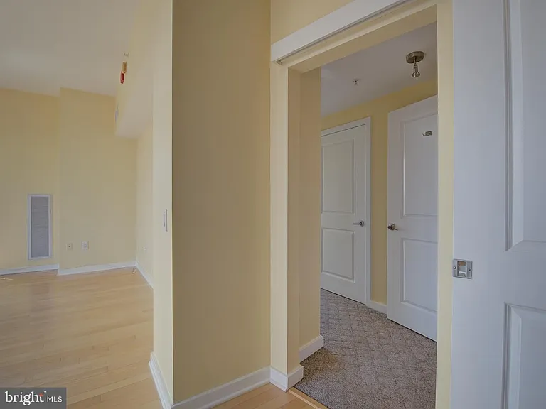 475 K St NW #1224 — Photo 33
