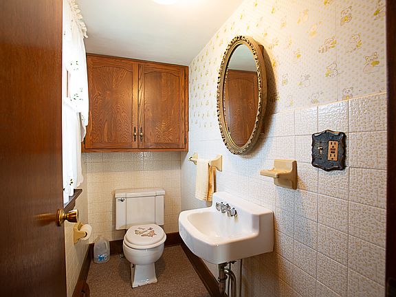 5th image of 309 Lincoln St