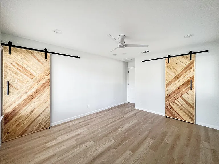 7736 Croftwood Dr — Photo 25