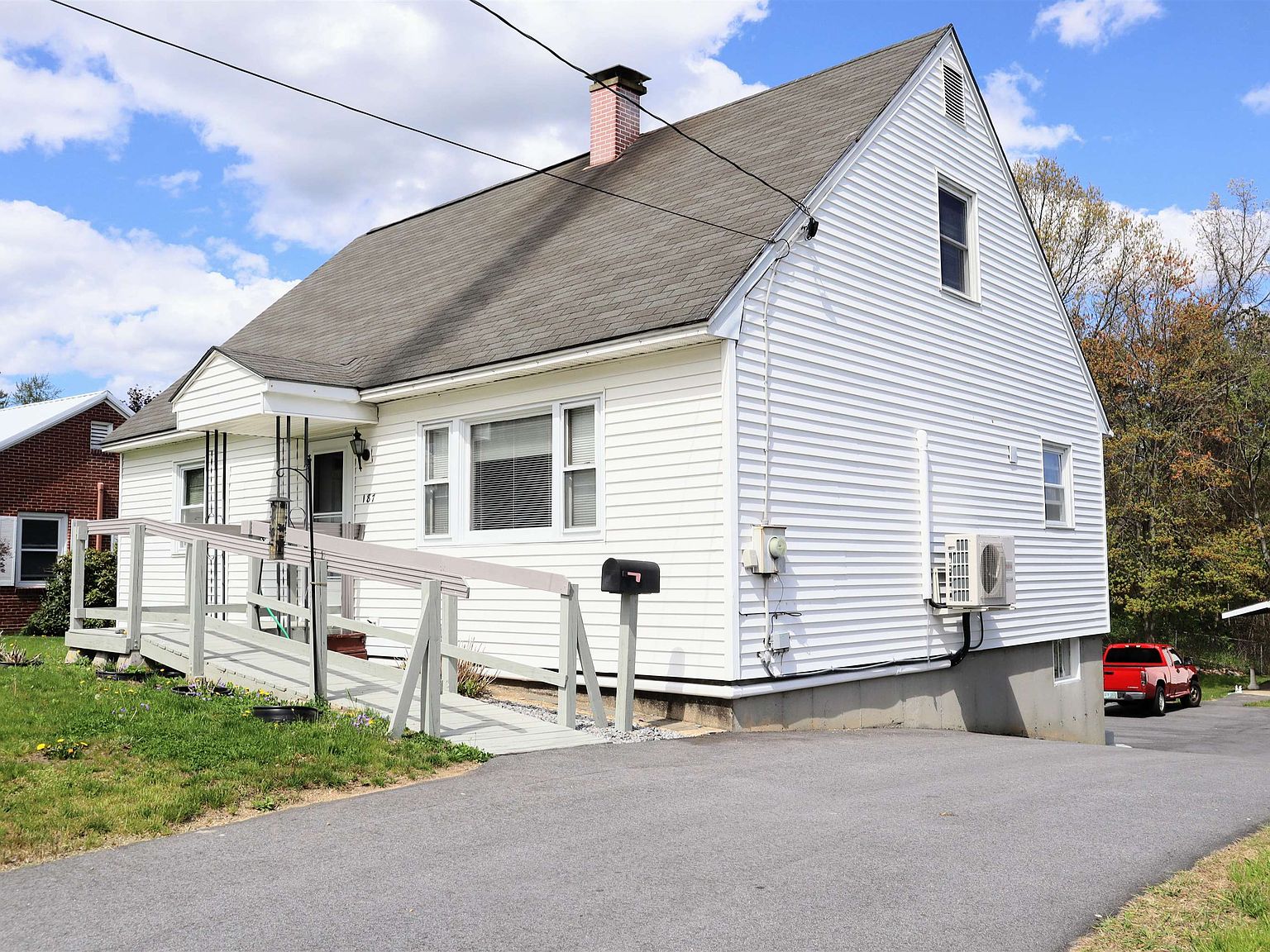 187 Rockland Avenue, Manchester, NH 03102 Zillow